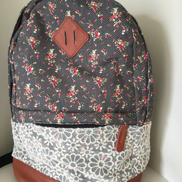 Vintage Flower Lace Backpack - Picture 1 of 6